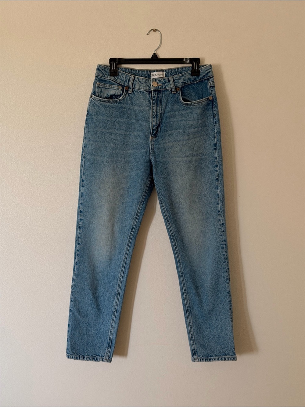 Zara High-Rise Light Blue Straight Jeans